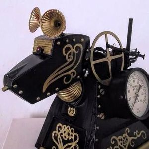 Meet your Posher, Laurie